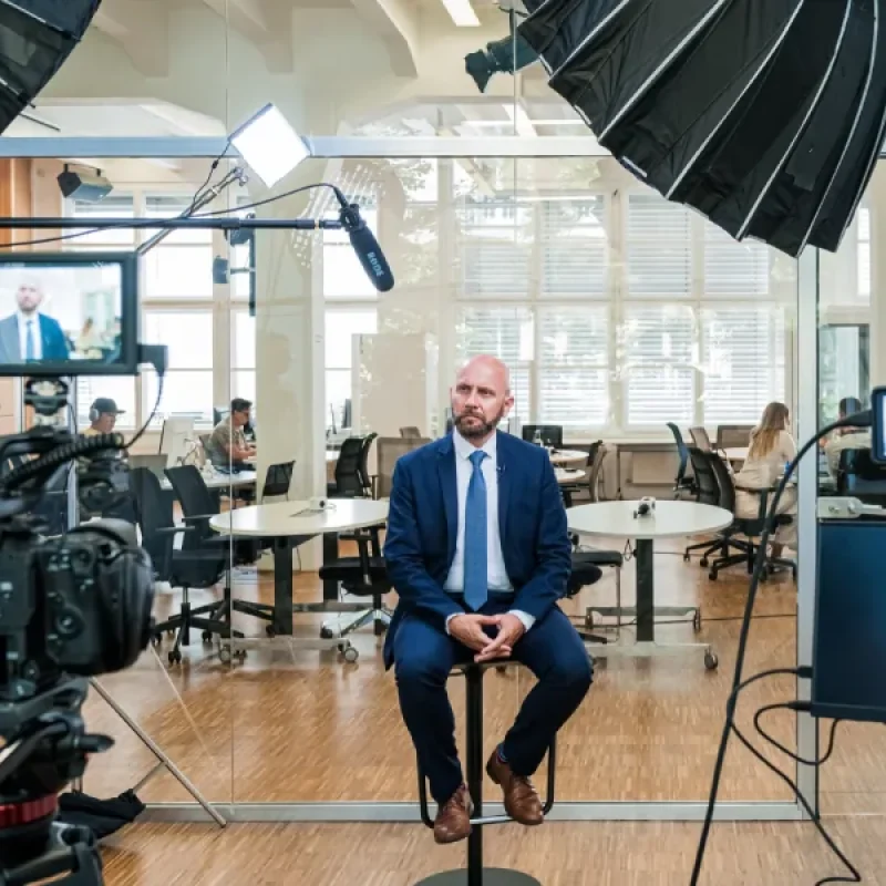 corporate-video-production-featured-photo-min